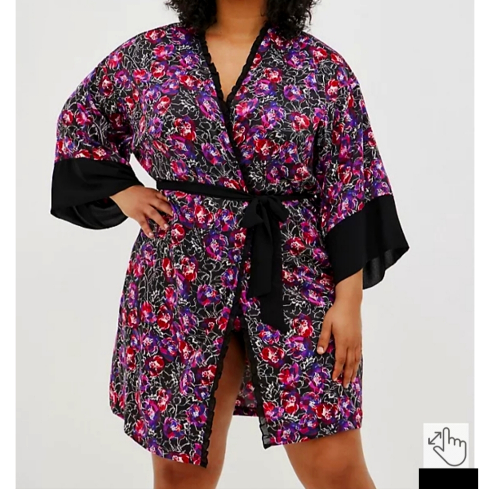 Euc torrid robe